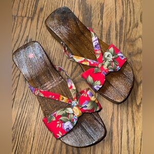 Vitage Floral Red Wooden Sandals